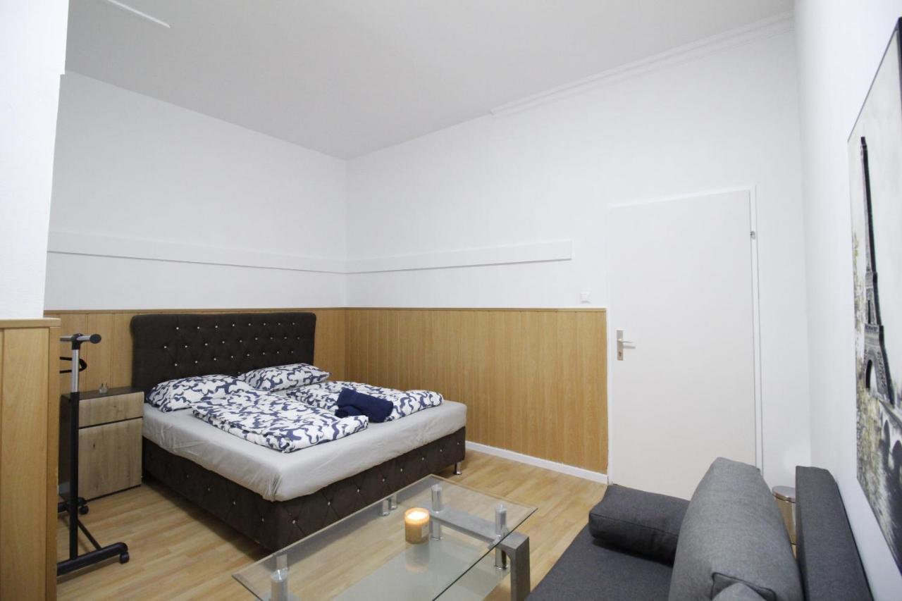 Comfort Triple Room Th Вена Экстерьер фото