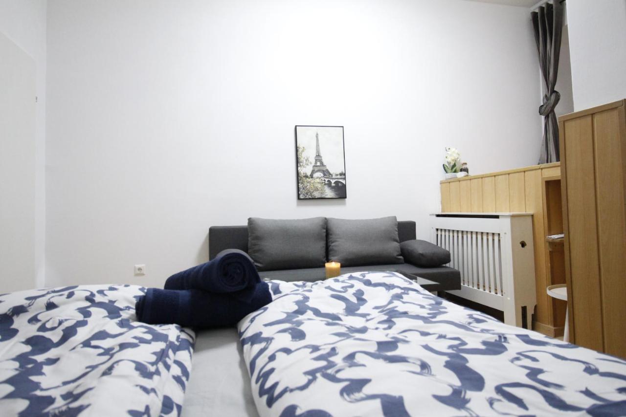Comfort Triple Room Th Вена Экстерьер фото