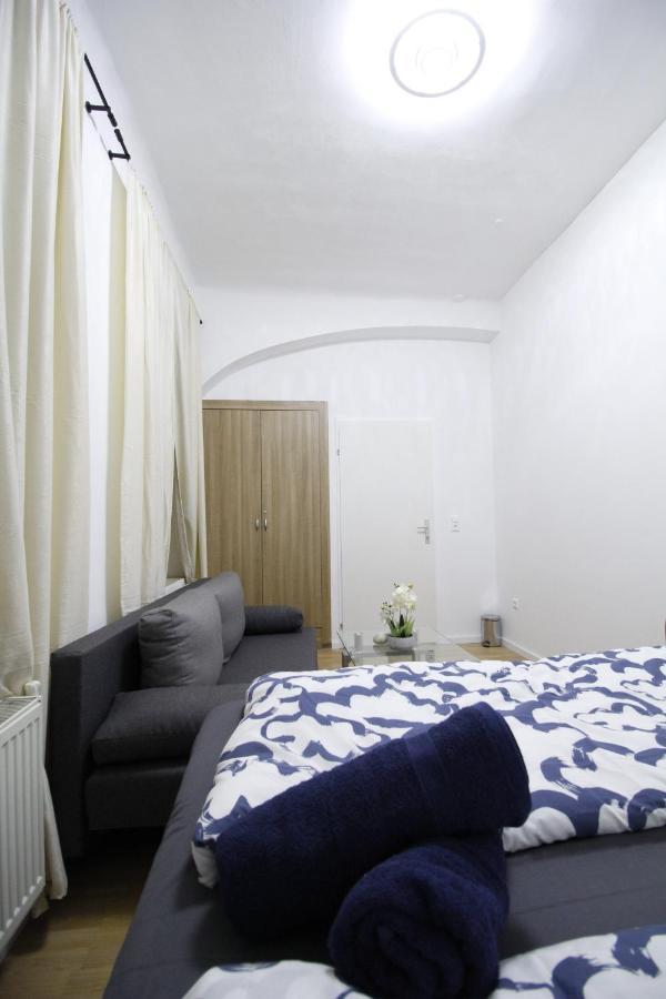Comfort Triple Room Th Вена Экстерьер фото